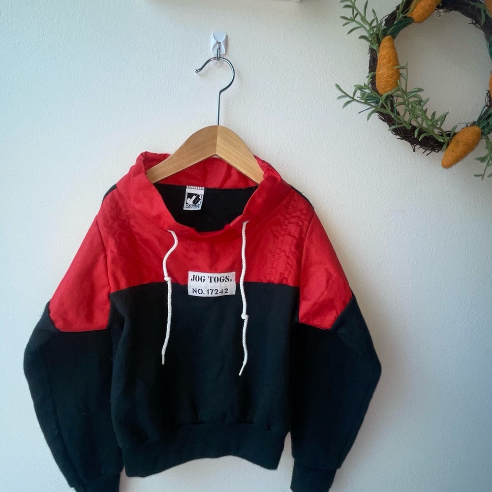 Vintage jog togs sweater